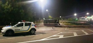 На трассе Одесса-Киев автомобиль врезался в отбойник: один человек погиб, трое пострадали