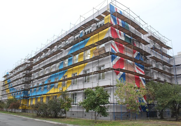 Как проходит реконструкция гимназии на Позняках. Фото: Госадминистрация Дарницкого района
