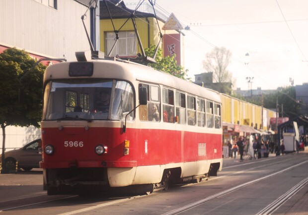 Как будет ходить общественный транспорт Киева в День защитника Украины. Фото: Валерия Кушнир, Vgorode