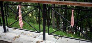 Впервые в Киеве: на Андреевском спуске отпразднуют Всемирный день галстука