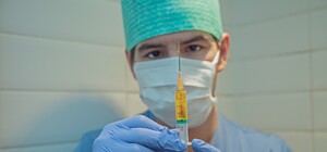 Минздрав заявил, что украинская вакцина от коронавируса почти готова