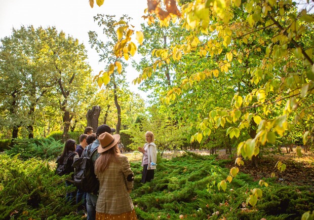 Полюбуйся: как выглядит ботанический сад Одессы в конце октября. Фото: AB Soft