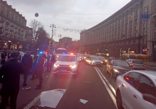 В центре Киева произошла смертельная авария. Фото: пресс-служба полиции Киева