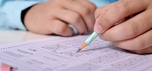 Нанимайте репетиторов: чиновники будут сдавать экзамен по украинскому языку