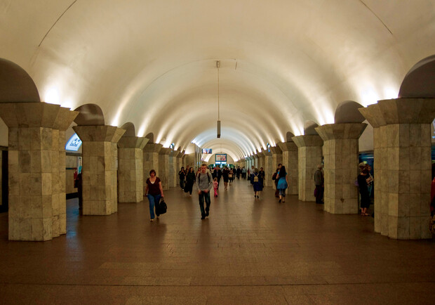 Добился своего: стоматолог-экскурсовод установил рекорд в киевском метрополитене - фото