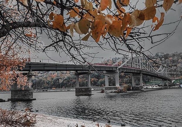 Подсмотрено в Instagram: в Киеве пошел первый снег. Фото: instagram.com/placekyiv/