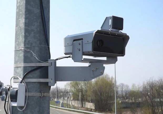 В Киеве включили новую камеру системы автофиксации. Фото: itc.ua.