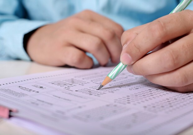 Дополнительные экзамены на ВНО можно будет сдать с доплатой. Фото: pixabay