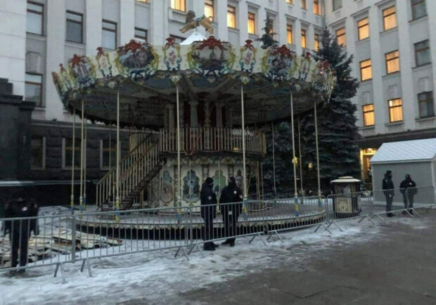 На Банковой появится праздничная локация. Фото: dsnews.ua