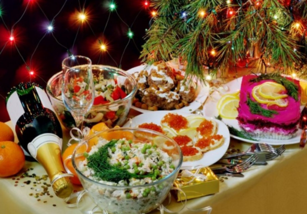 Готовься закупаться: стала ивестна средняя стоимость новогоднего стола в Украине. Фото: из открытых источников.