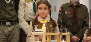 Символ миру: до Львова привезли Вифлеємський вогонь