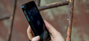 Продавали несуществующий товар: двое осужденных из тюрьмы обманывали людей на деньги