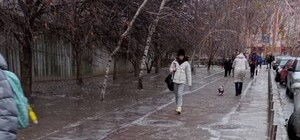 Не поскользнешься: в Соломенском районе обустроили 