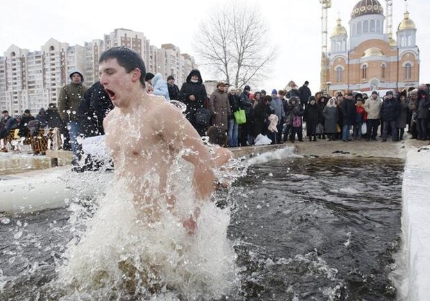Как пройдет Крещение в Киеве во время карантина. Фото: УНИАН.