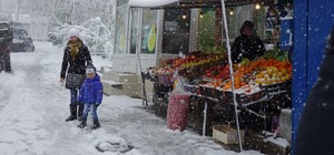 Не прибрали сніг: у Львові можуть закрити ринки 