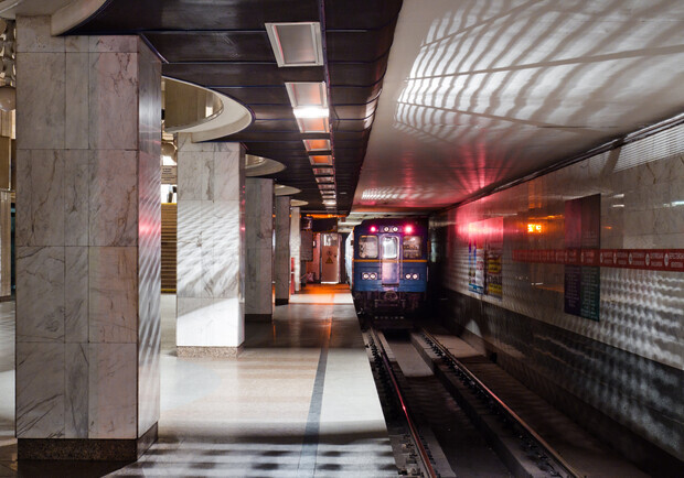 На трех станциях киевского метро вечером могут ограничить вход. Фото: Facebook КП "Київский Метрополітен"