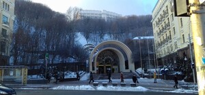 Поездишь в новеньком: для киевского фуникулера закупят еще две вагона