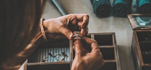 Кредитная схема: как в Одессе заведующая ломбарда 