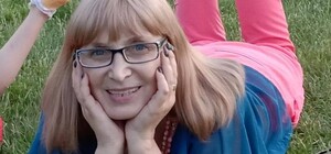 Вернулась в пылающий дом: умерла женщина, которая воспитывала 8 приемных детей