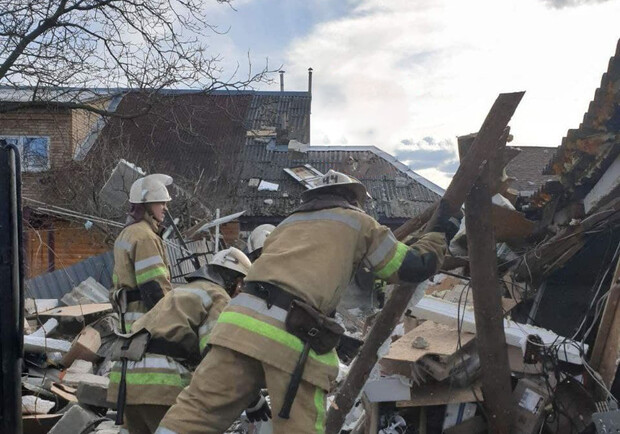 От взрыва газа в Жулянах оказались разрушены два здания. Фото: dtp.kiev.ua