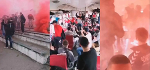 Громили вагон и жгли файеры: футбольные фанаты устроили дебош в электричке