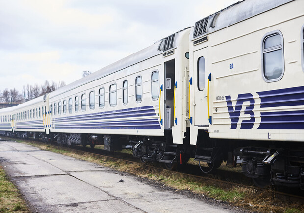 Военнослужащих, которые стреляли в поезде Константиновка-Киев, уволили. Фото: "Сегодня".