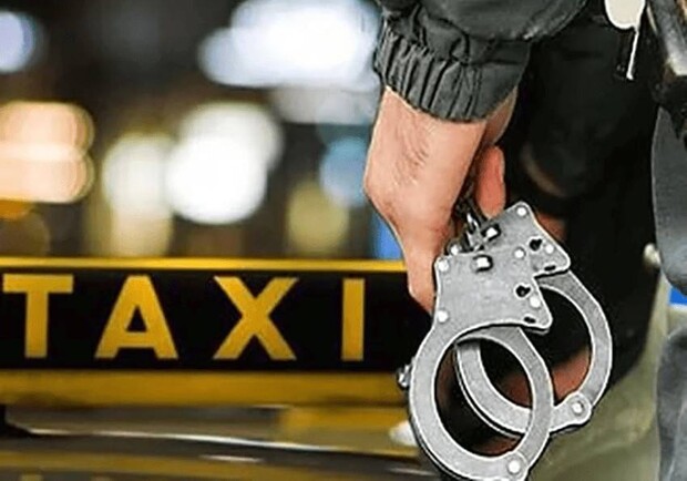 Таксист вместе с друзьями ограбил пассажира. Фото: omskpress.