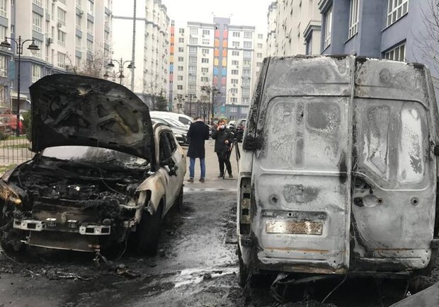 Поджог машин. Фото: Полиция Киевской области