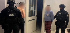 Подделывали документы и убивали хозяев: в Харькове задержали банду 