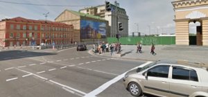 Теперь протолкнешься: на Почтовой площади расширяют пешеходный переход