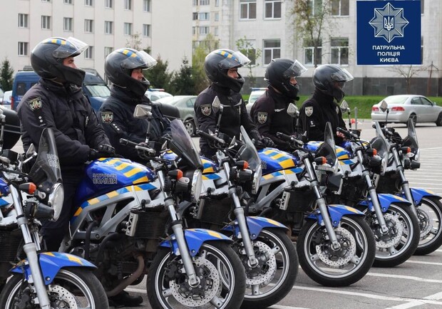 На киевские дороги снова выехал мотопатруль. Фото: "Патрульная полиция"