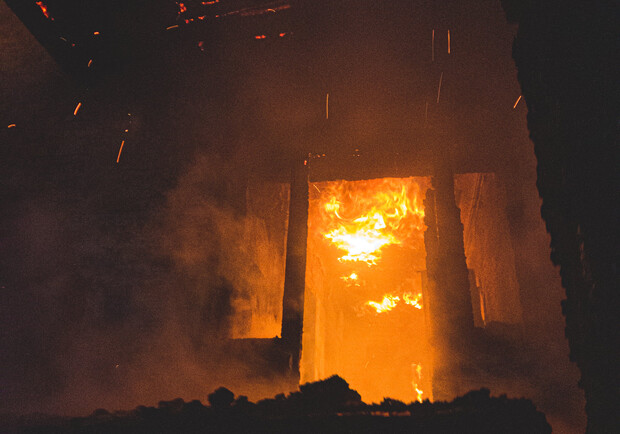 Пожар в Голосеевском районе. Фото: ГСЧС