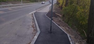 Тільку ві Львові: на велодоріжці до Винників встановили дорожні знаки