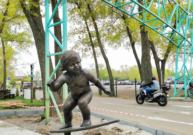 От автора "малышей-основателей": в Киеве появится новая скульптура ко дню города - фото