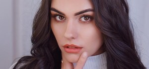 После скандала в Дубае: ню-модель призналась, что ее избили и изнасиловали в Днепре