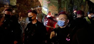 Разбили нос и пытали: на Подоле полиция жестко задержала художника Дмитрия Бугайчука