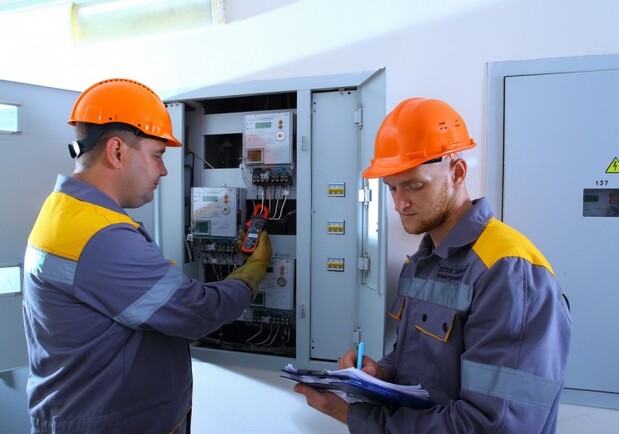 В июне жителям Киева установят новые электросчетчики. Фото: ДТЭК.