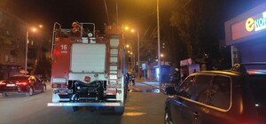 Пережарили: в Днепровском районе сгорел ларек с шаурмой