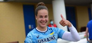 Одна в каноэ: украинка стала чемпионкой Европы по гребле