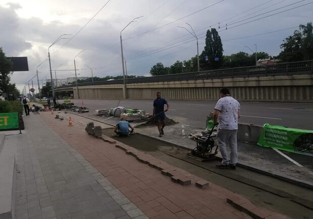 велосипедную дорожку на Нивках обустроят заново. Фото:  Київ - Велосипедне місто