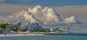 Полюбуйся: в небе над Одессой заметили необычные облака