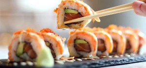 Ели суши: в Харькове 25 человек отравились в ресторане