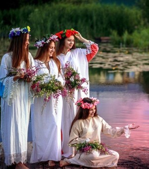 Плетение венков и прыжки через костер: где в Днепре отметить праздник Ивана Купала