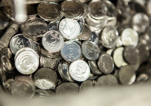 НБУ изменит дизайн монет номиналом 1 и 2 гривны. Фото из открытых источников.