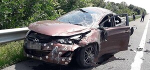 Врезалась в отбойник: на трассе Киев-Одесса насмерть разбилась женщина