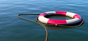 Чудо: мужчина, которого смыло в Аркадии во время непогоды, остался жив