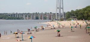 Лучше не нырять: какая ситуация с водой на пляжах Запорожья