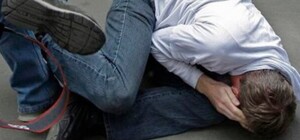 До смерти: 13-летний подросток жестоко избил бездомного