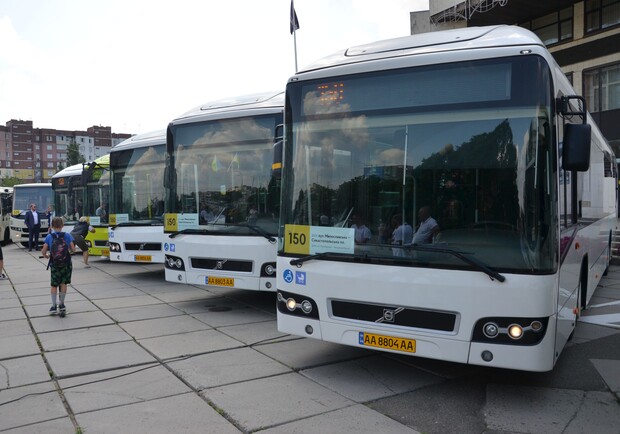 В КГГА рассказали, что для замены маршруток автобусами нужно 15 млрд. грн. Фото: Vgorode