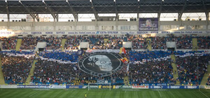 Забросали свою команду: 